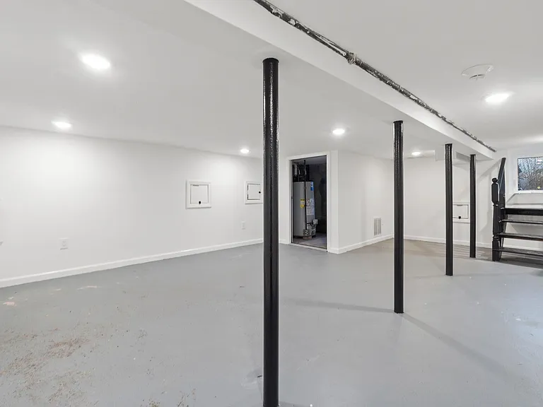 82 Colgate St #3 — Photo 36