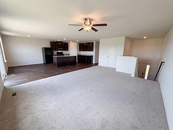 3rd image of 19149 Engle Wood Dr