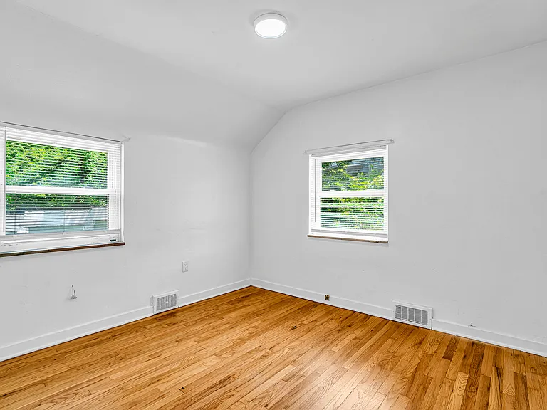 1205 Labelle Ave — Photo 13