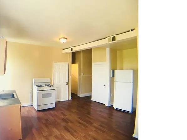 831 N Fulton Ave, Baltimore, MD 21217