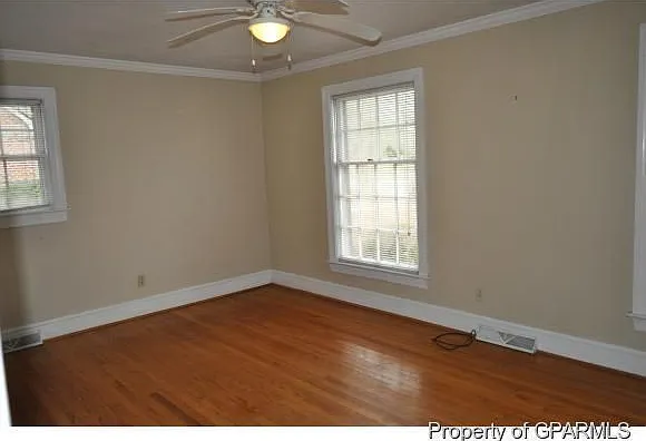 2006 S Elm St — Photo 11