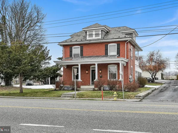 753 E Main St #1, Annville, PA 17003