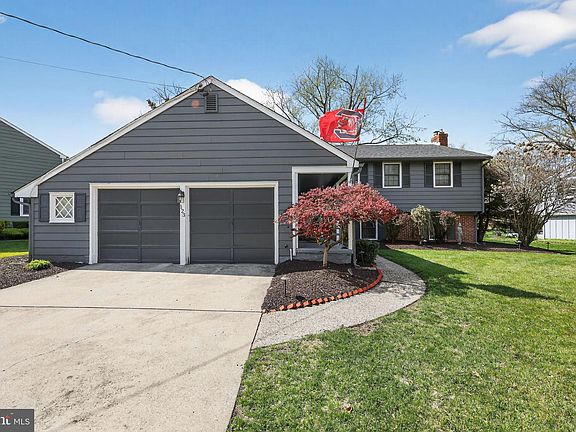 2nd image of 123 Pearl Croft Rd