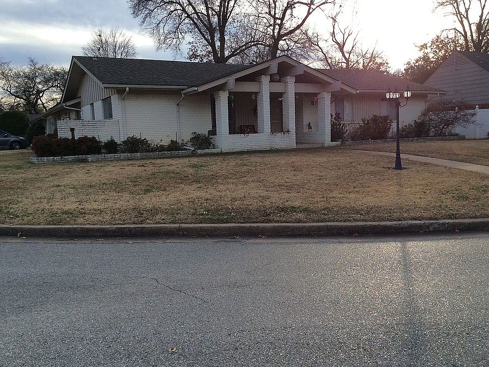 2nd image of 6062 E 56th Pl