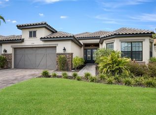 8709 Mangilli Rd, Sarasota, FL 34238