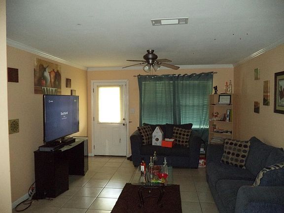 4th image of 321 Texas Ave APT B