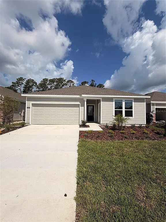 3 bed, 2.0 bath, 1825 sqft, $2,200 — Photo 1