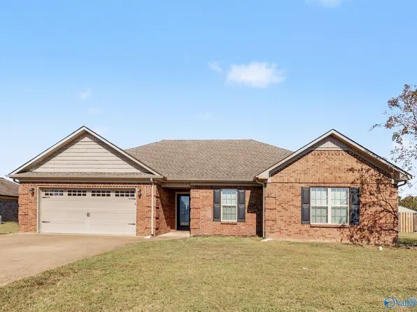 28209 Ferguson Ln, Toney, AL 35773
