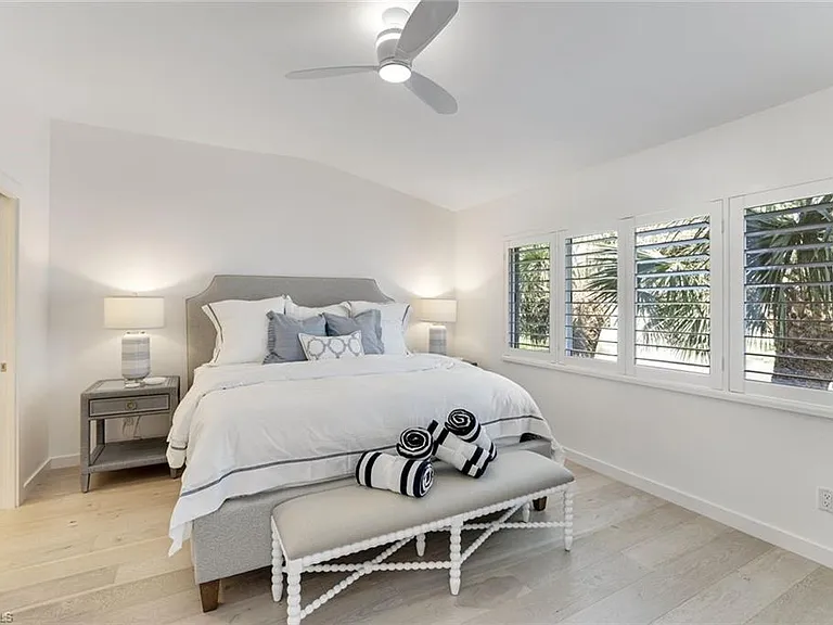 8345 Excalibur Cir #M4 — Photo 7