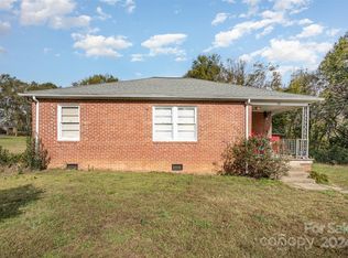 131 E Branch Ave, Boiling Springs, NC 28152