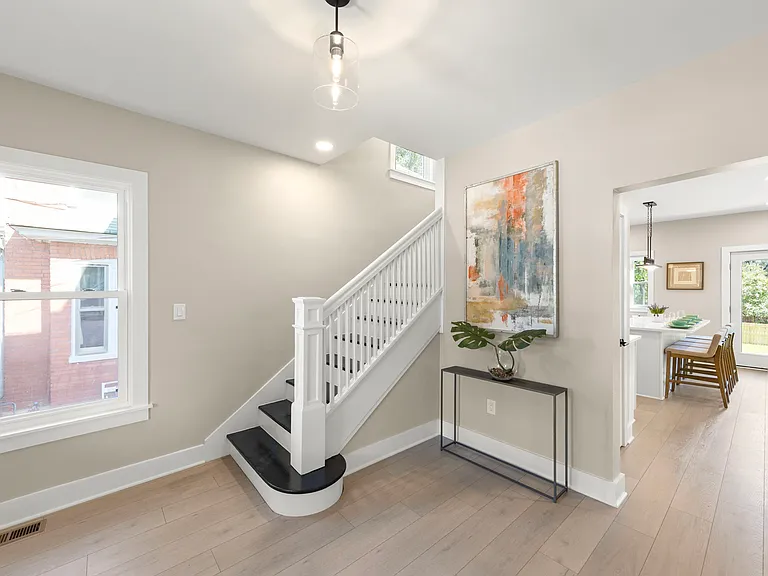 518 N Braddock St — Photo 2