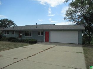 401 Flint St, Cherokee, IA 51012