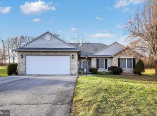 27 Cambridge Cir, Liverpool, PA 17045