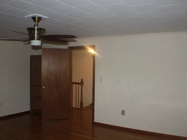 366 Waverley Oaks Rd — Photo 12