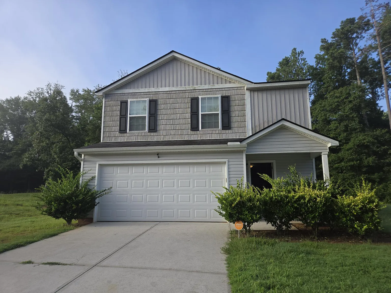 3 bed, 2.5 bath, 1614 sqft, $1,950 — Photo 2