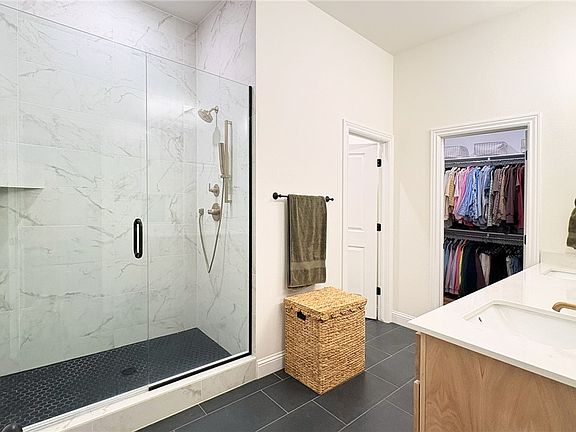 5th image of 6900 Winterwood Ave
