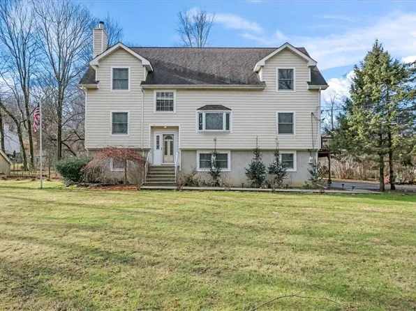6 Somerset Lane, Cortlandt Manor, NY 10567