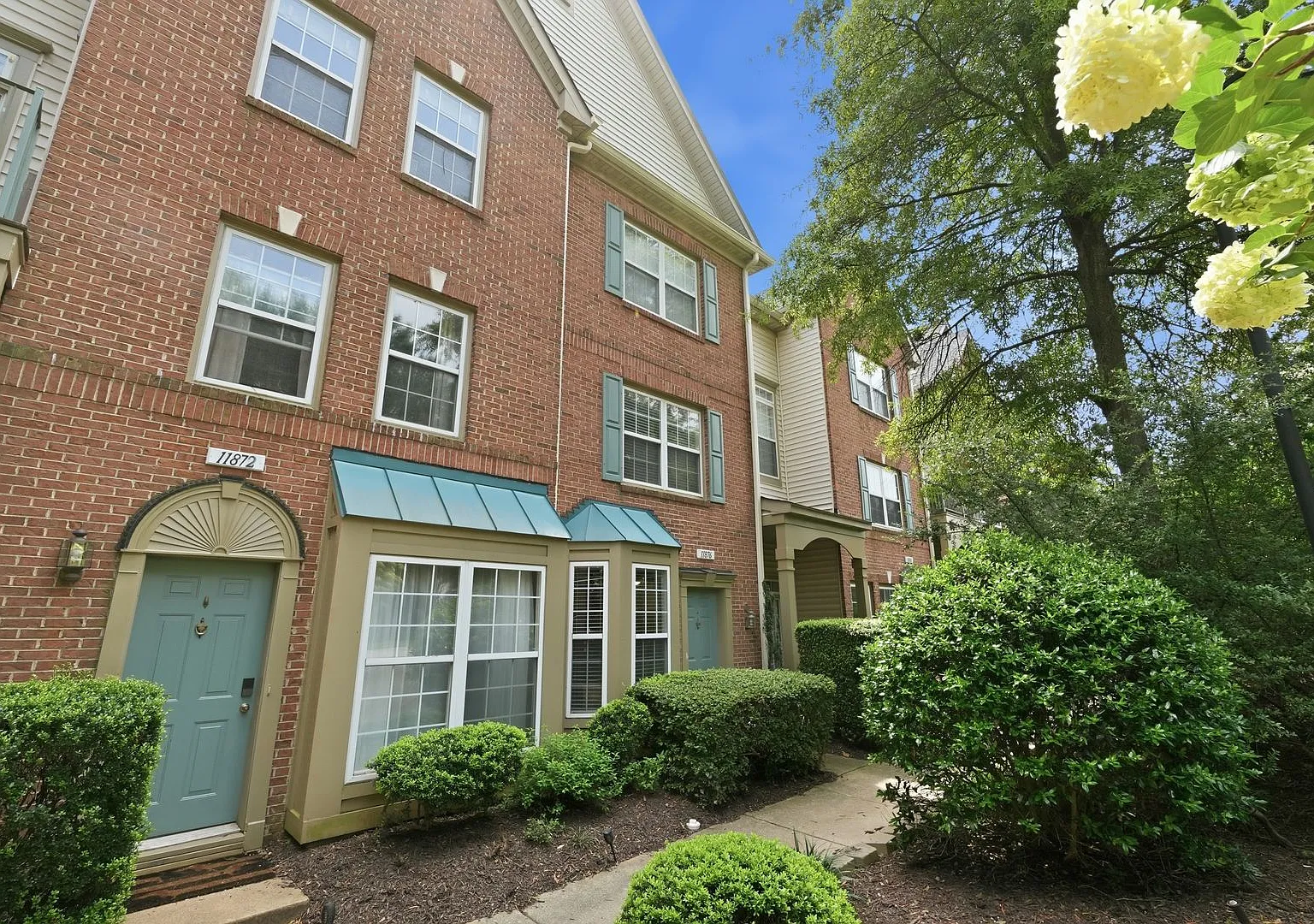 11876 Breton Court Reston, VA 20191 — Photo 3
