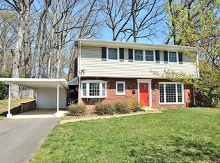 2631 Pioneer Ln, Falls Church, VA 22043
