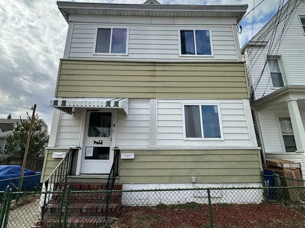 9 Blakely Pl Floor 1, Garfield, NJ 07026