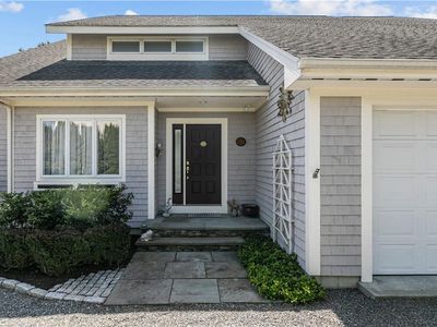 30 Sunnyside Ave, Bristol, RI, 02809