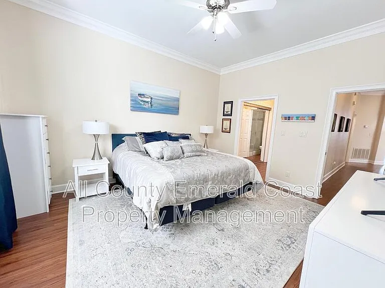 420 Oak Harbour Ln #201 — Photo 33
