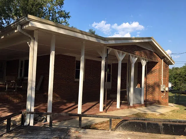 1399 Franklin Road Pelham (Just off tank farm exit) — Photo 2
