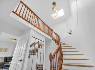 6939 Dumfries St, Vancouver, BC V5P3C1