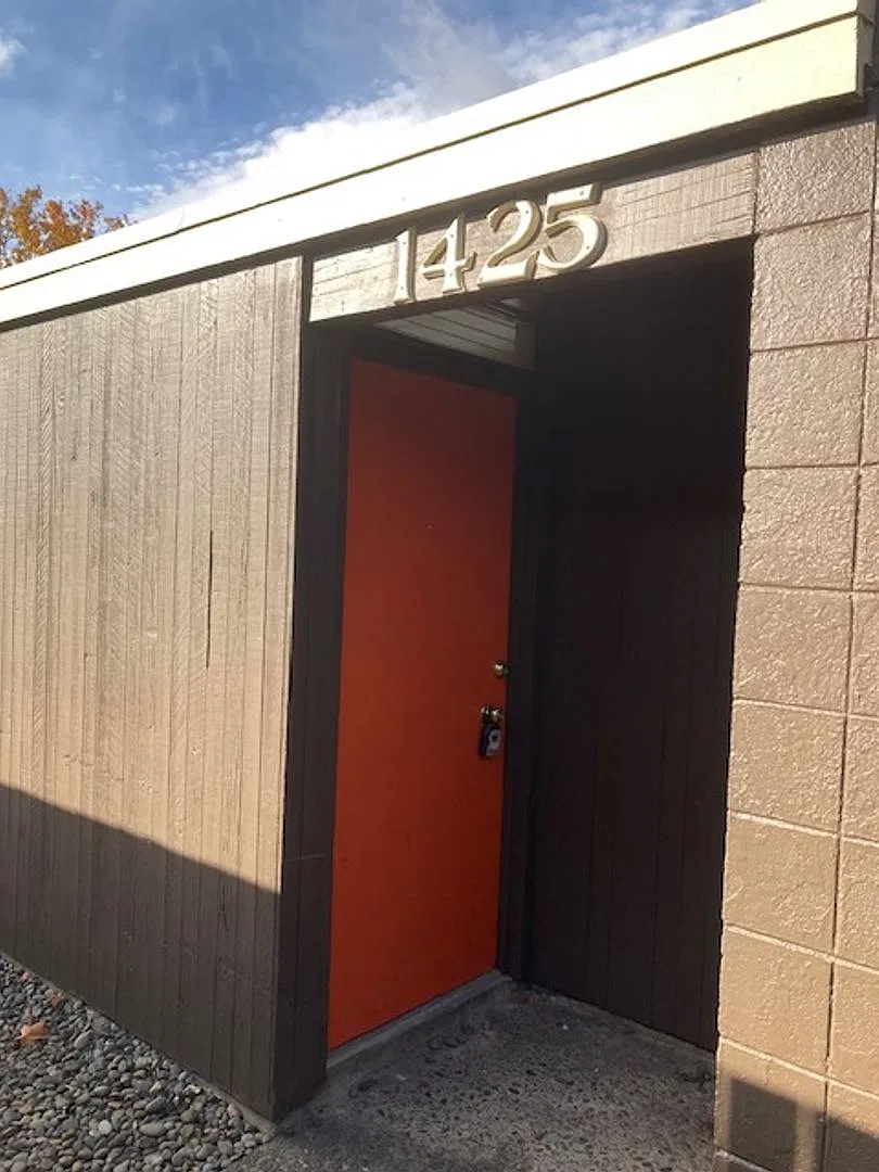 Highland Drive — Photo 3