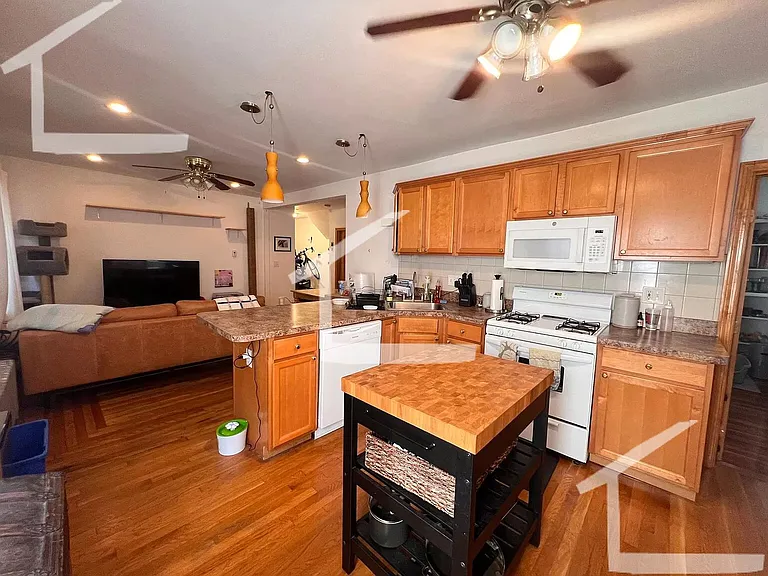 5 Aldie St #3 — Photo 4