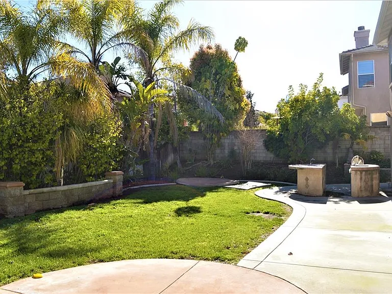 937 Feather Peak Dr — Photo 3