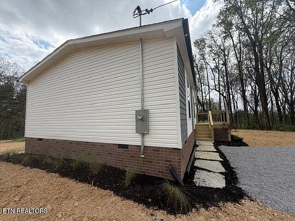 4th image of 602 Reed Dr