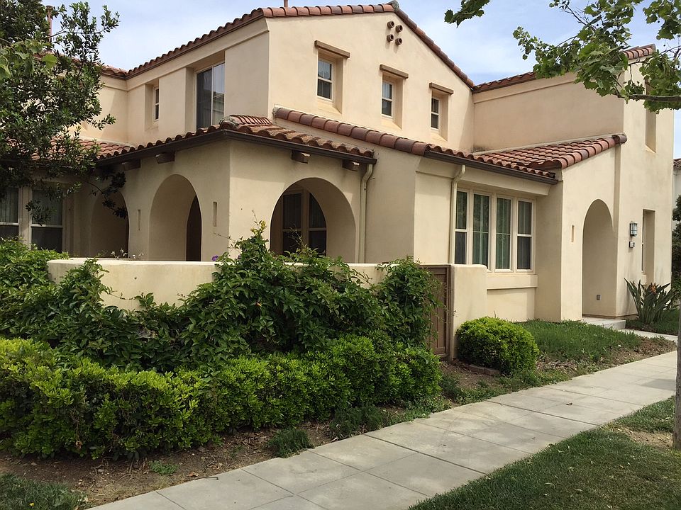 1st image of 302 Twin Harbor Dr