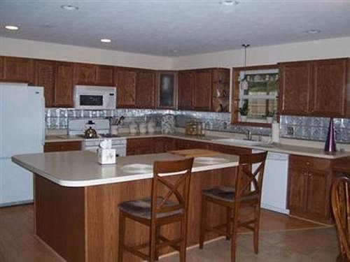 3rd image of 502 Bailey Dr