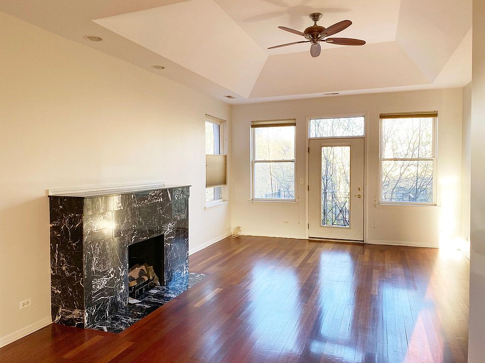 1st image of 4406 N Sacramento Ave #3