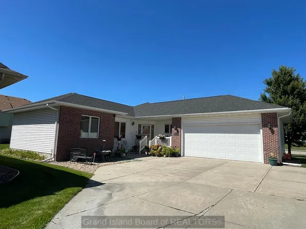 2938 Via Milano, Grand Island, NE 68803