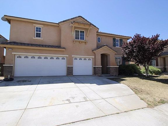 2nd image of 11923 Forrest Park Ln