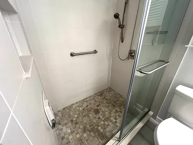 4107 Chatham Oak Ct — Photo 14