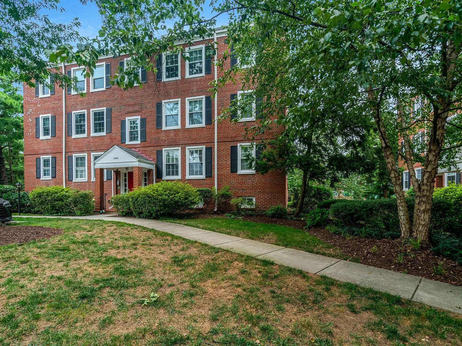 1 bed, 711 sqft, $2,100 — Photo 3