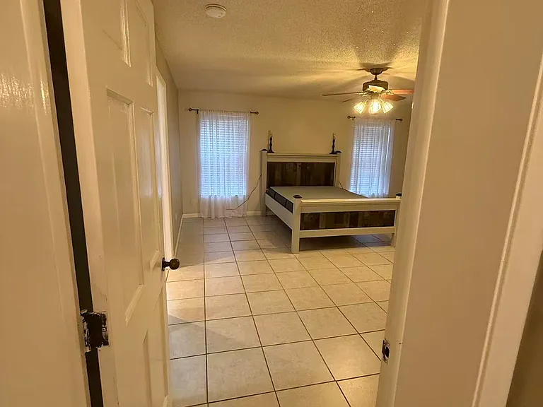 10020 SW 83rd St — Photo 24
