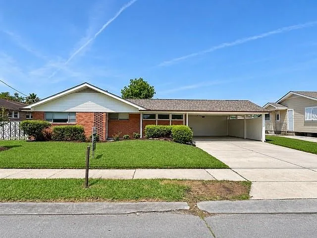 524 Oaklawn Dr
