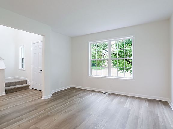 4th image of 12409 Crystal Pointe Cir
