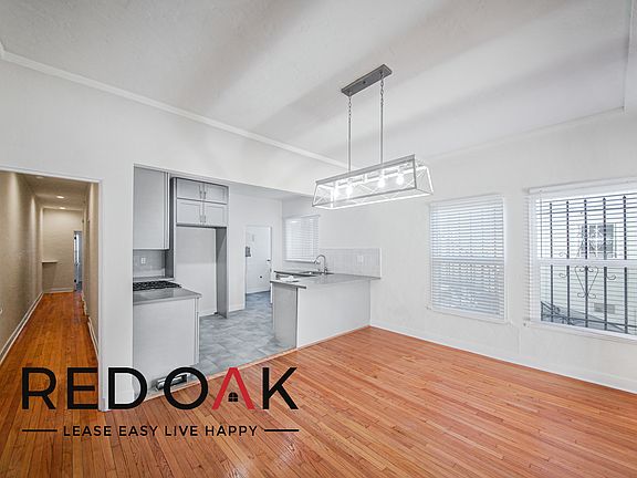 2nd image of 330 3/4 N Genesee Ave #330