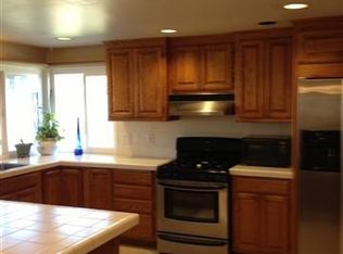 2382 Dapplegray Ln, Walnut Creek, CA 94596