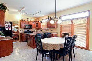 Kitchen / Breakfast Room
