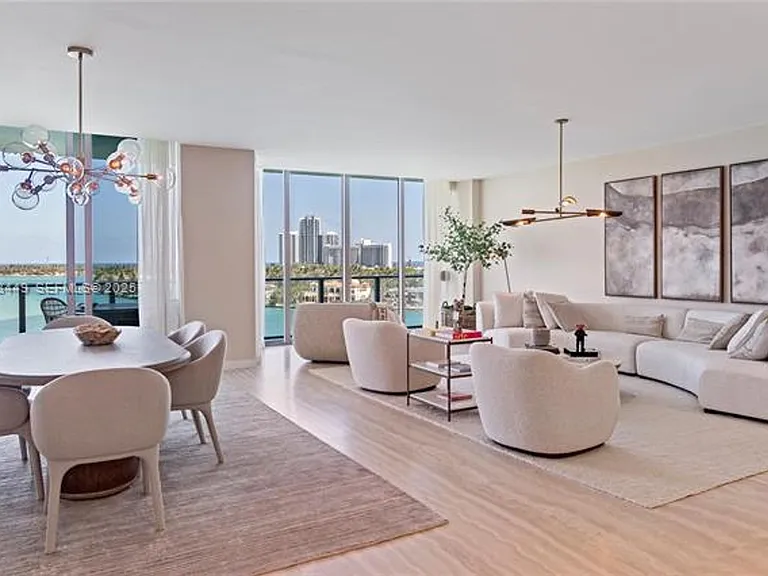1135 103rd St #Penthouse 2 — Photo 2