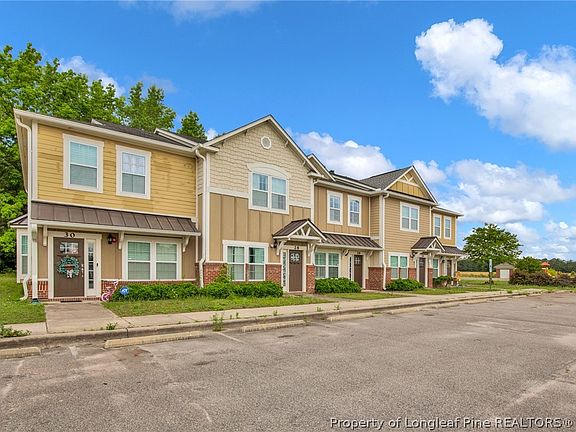 2nd image of 28 Hunters Run Ave
