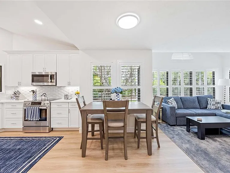 571 Park Shore Dr #G-6 — Photo 20