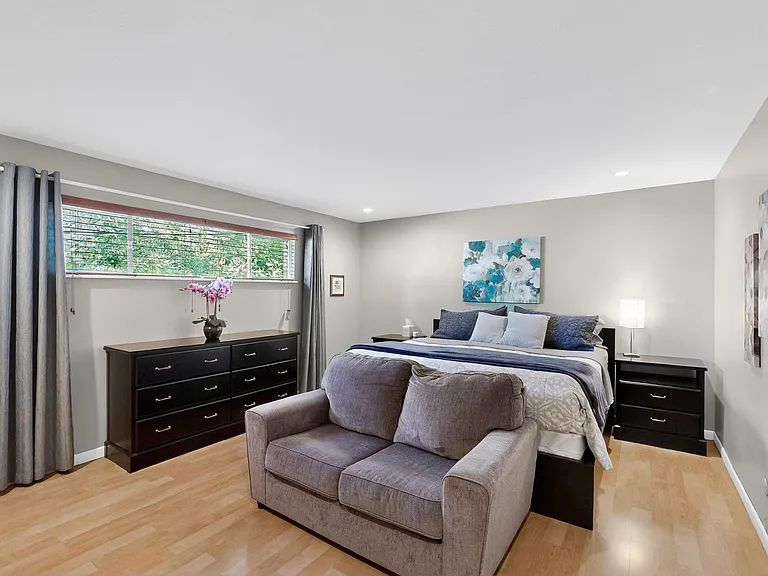 4715 Marquette Ave NE — Photo 18