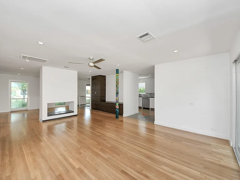 7610 Highmeadow Dr — Photo 19